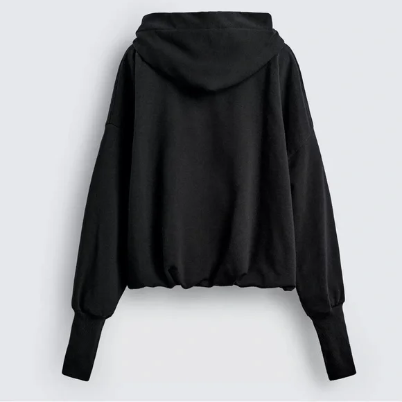 MICKEY SILHOUETTE EMBROIDERY SWEATSHIRT HARRY
LAMBERT FOR ZARA X DISNEY - Picture 4 of 9